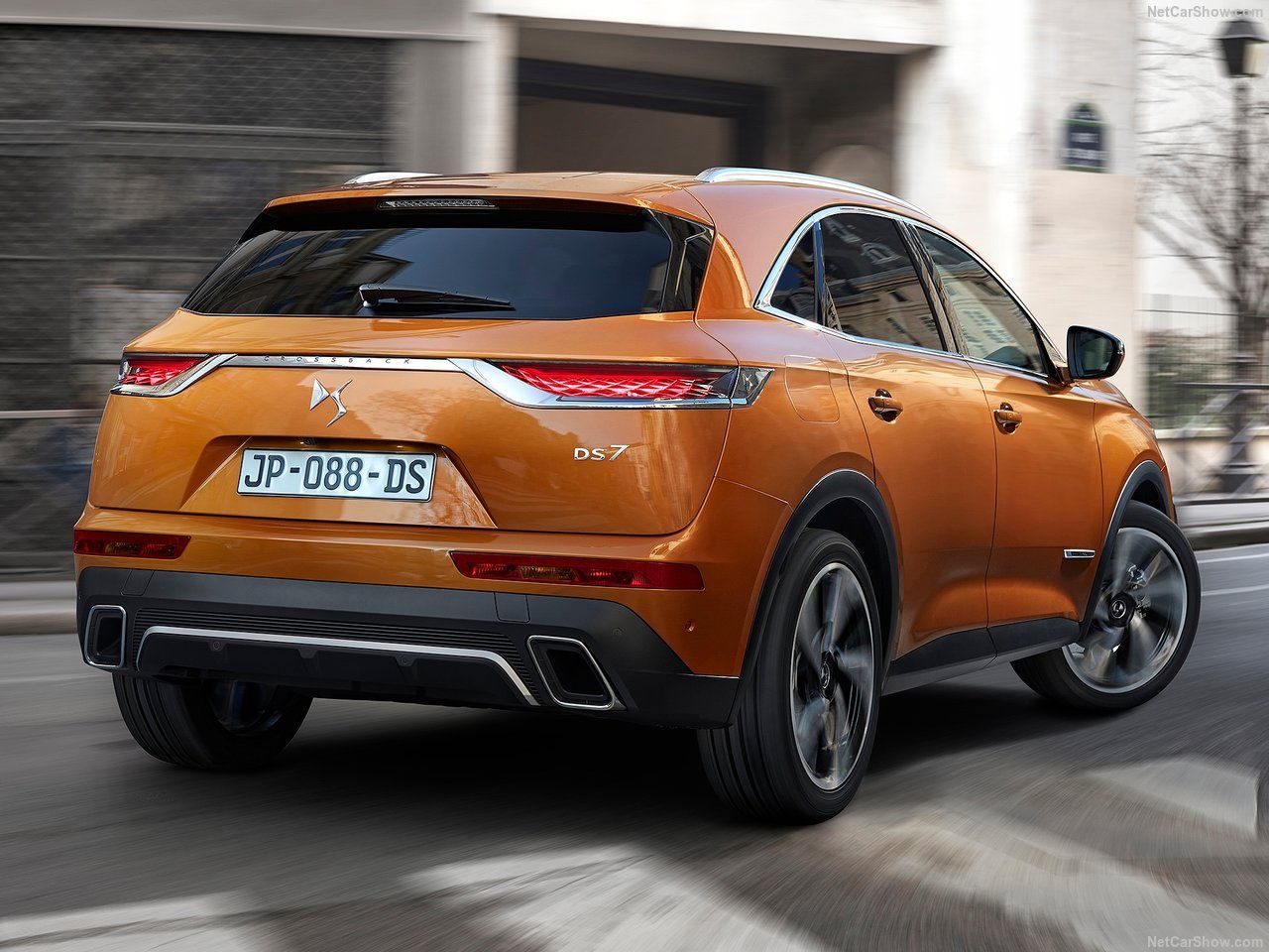 DS DS7 Crossback 