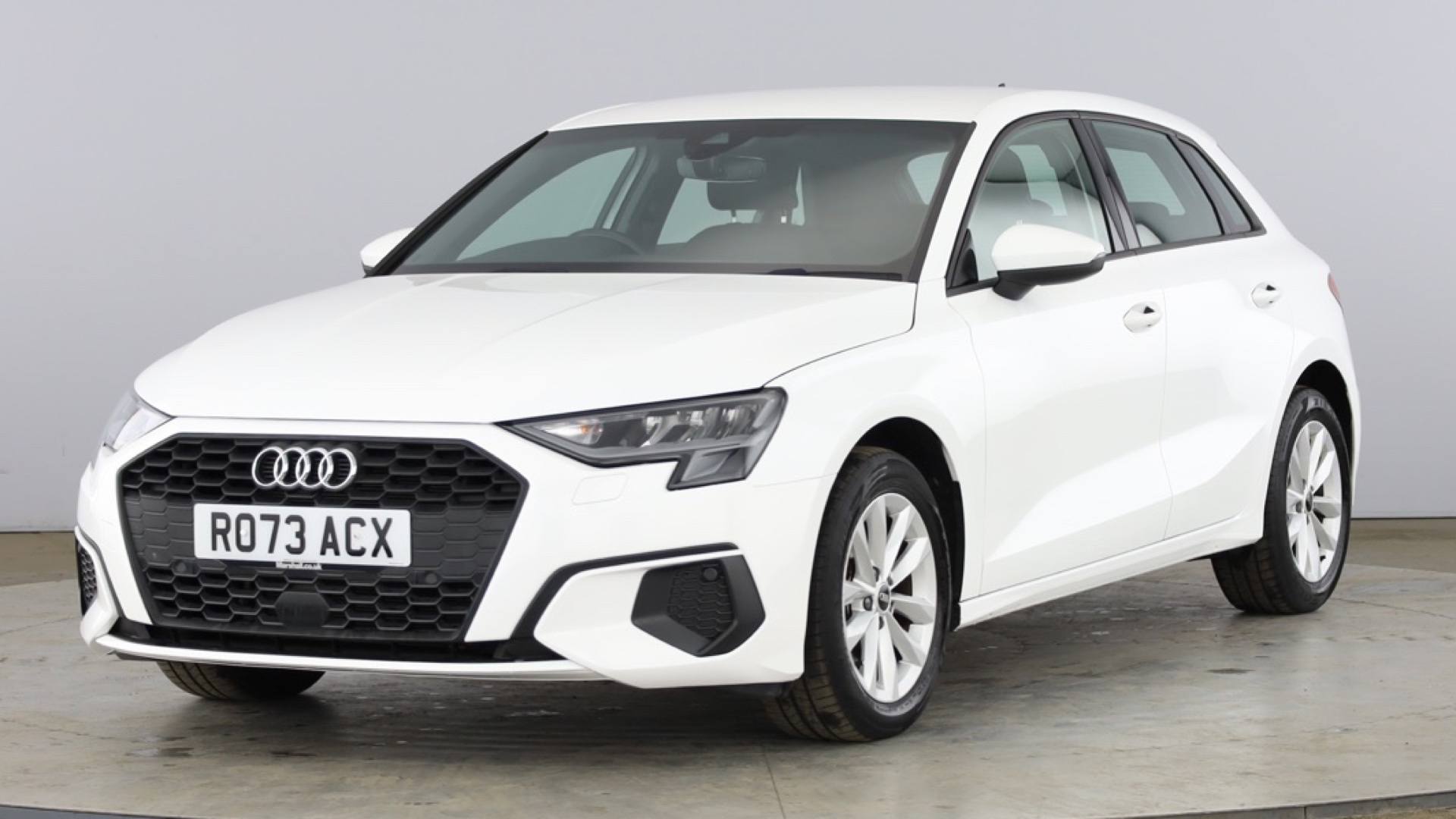 5 Door 30 TFSI 110 Technik