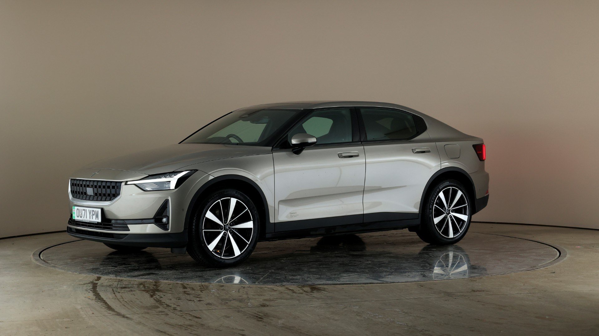 5 Door Electric 224hp 64kWh Standard Range