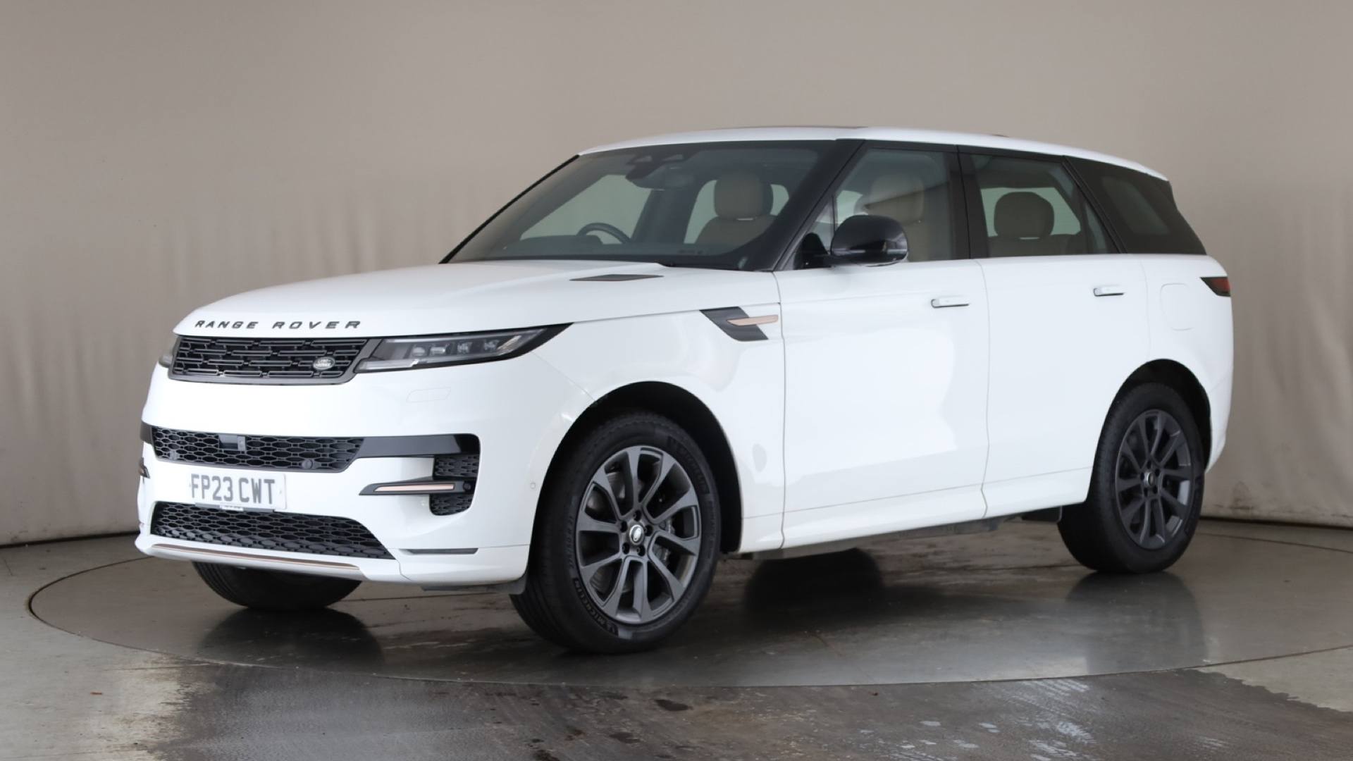 RANGE ROVER SPORT ESTATE 3.0 P440e Dynamic SE 5dr Auto