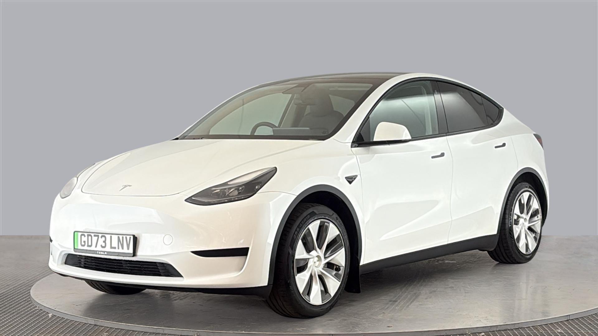 MODEL Y HATCHBACK RWD 5dr Auto