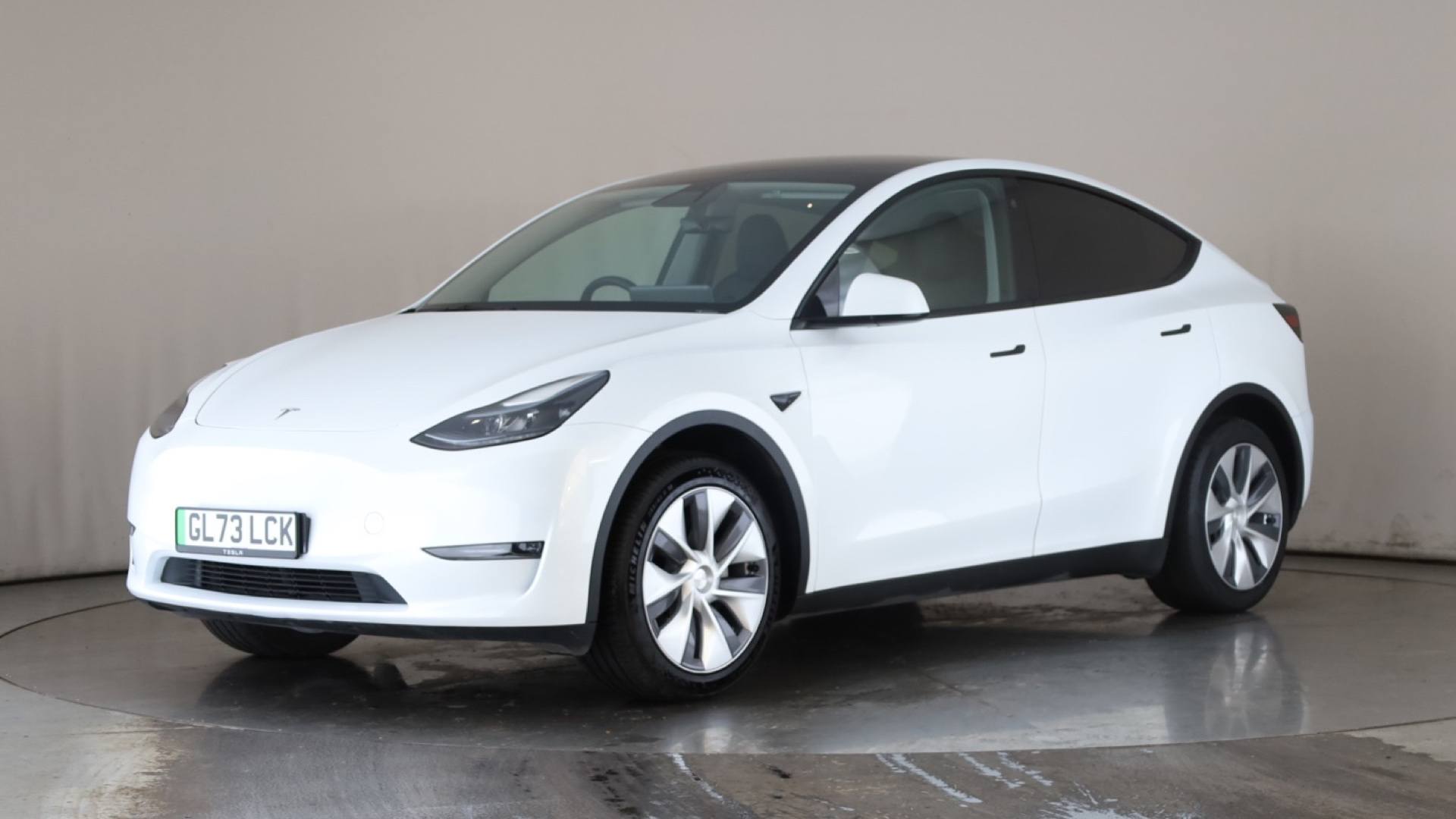 MODEL Y HATCHBACK Long Range AWD 5dr Auto