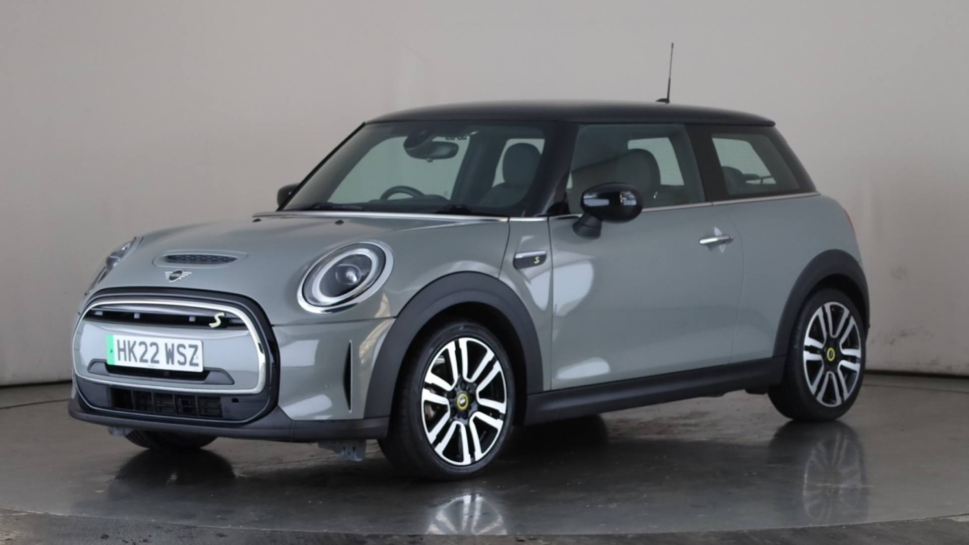 ELECTRIC HATCHBACK 135kW Cooper S Level 2 33kWh 3dr Auto