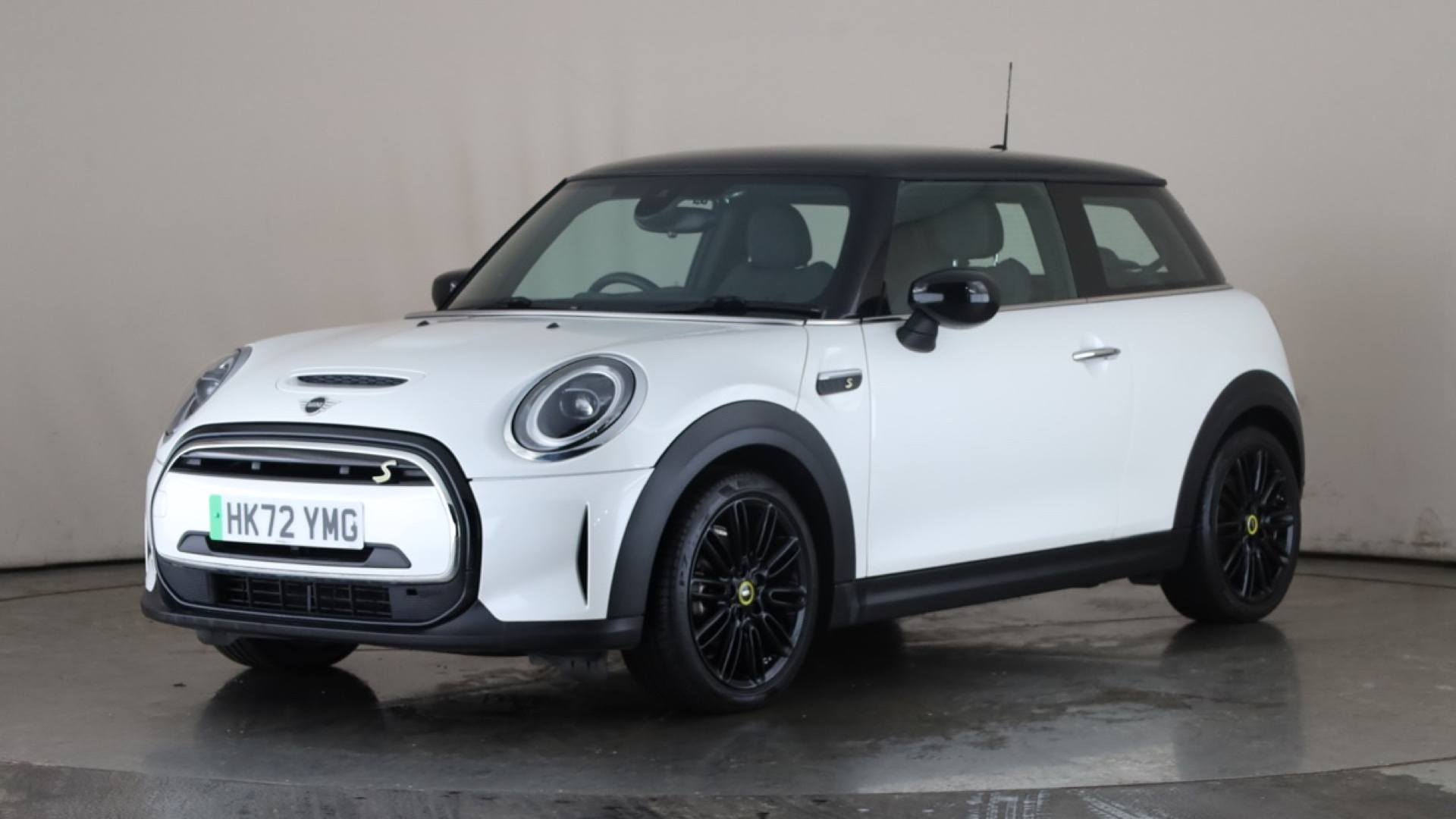 ELECTRIC HATCHBACK 135kW Cooper S Level 2 33kWh 3dr Auto