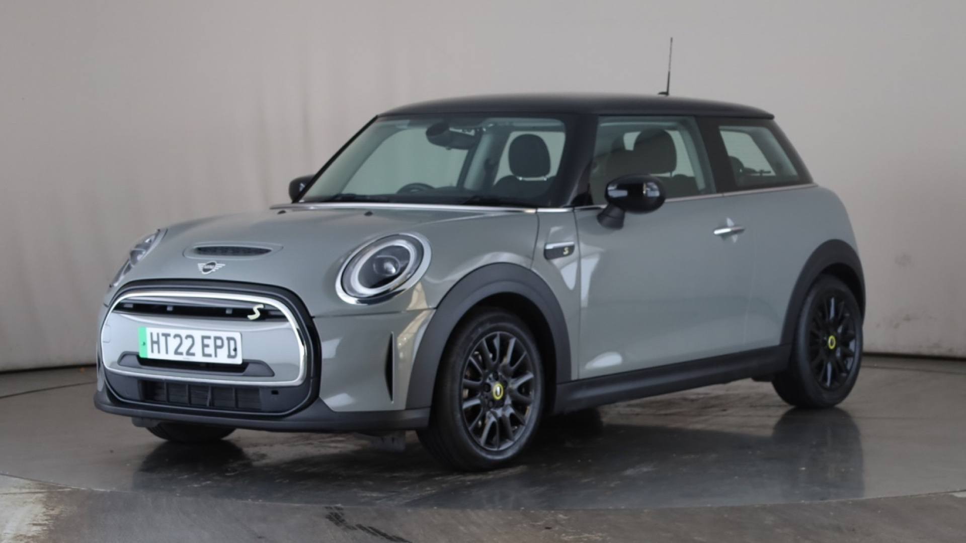 ELECTRIC HATCHBACK 135kW Cooper S Level 1 33kWh 3dr Auto