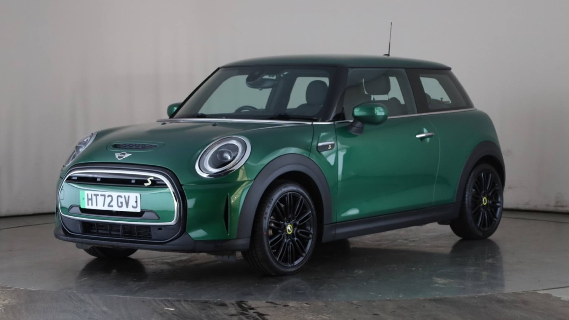 ELECTRIC HATCHBACK 135kW Cooper S Level 2 33kWh 3dr Auto