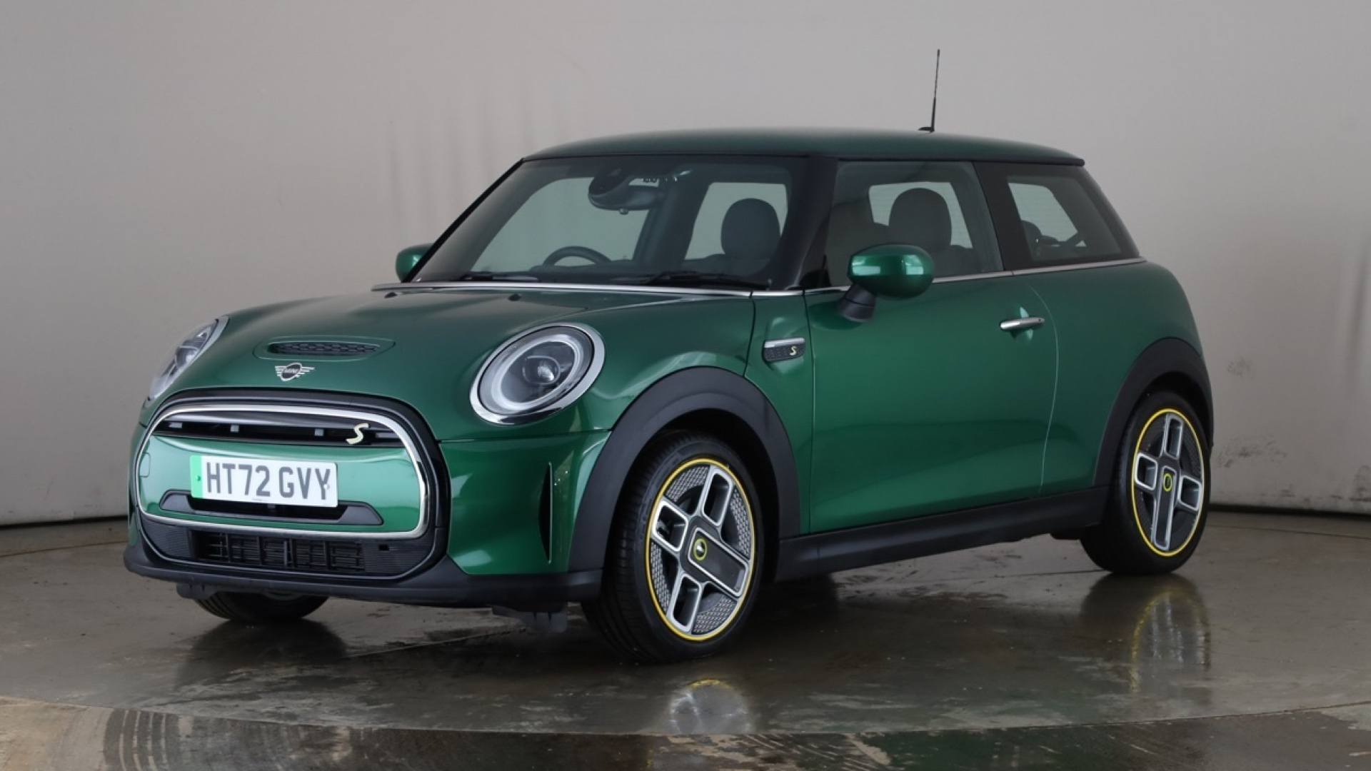 ELECTRIC HATCHBACK 135kW Cooper S Level 2 33kWh 3dr Auto