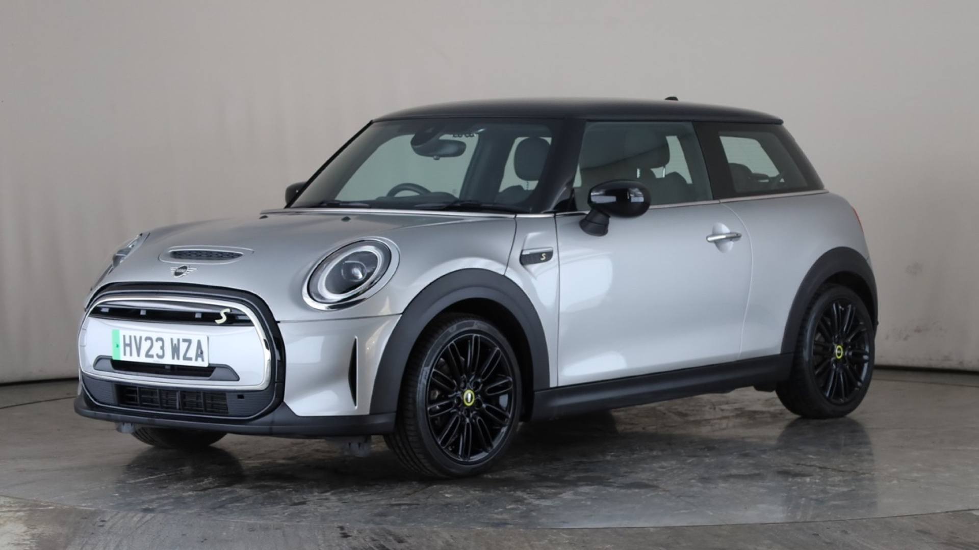 ELECTRIC HATCHBACK 135kW Cooper S Level 2 33kWh 3dr Auto