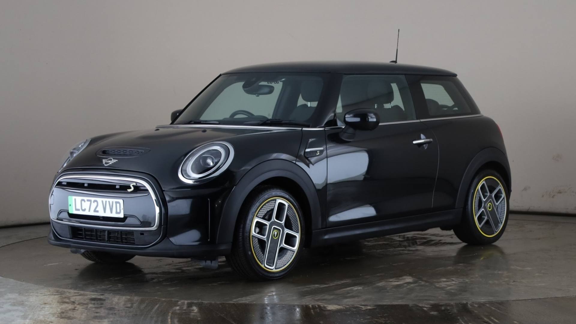 ELECTRIC HATCHBACK 135kW Cooper S Level 2 33kWh 3dr Auto