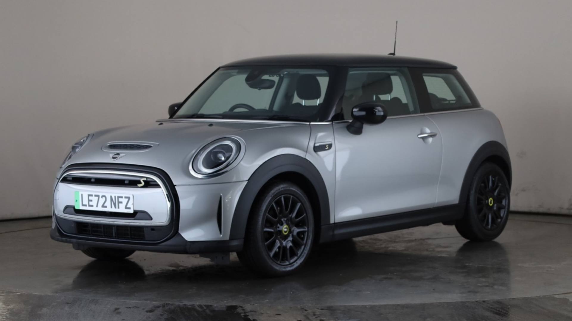 ELECTRIC HATCHBACK 135kW Cooper S Level 1 33kWh 3dr Auto