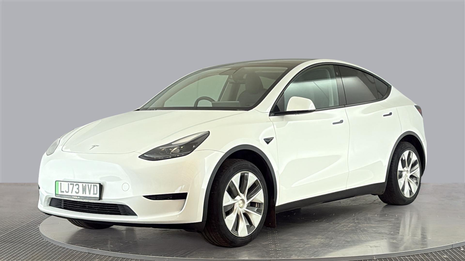 MODEL Y HATCHBACK RWD 5dr Auto