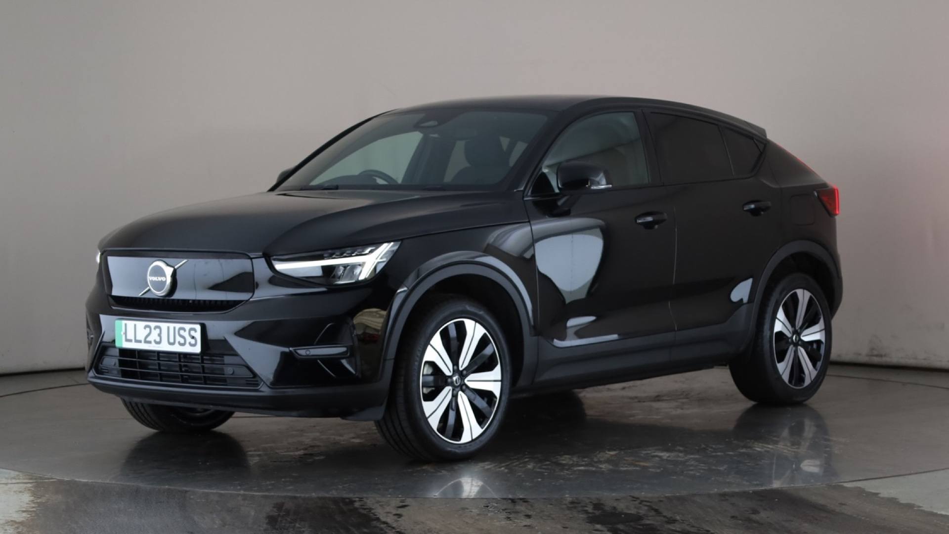 C40 ESTATE 170kW Recharge Core 69kWh 5dr Auto