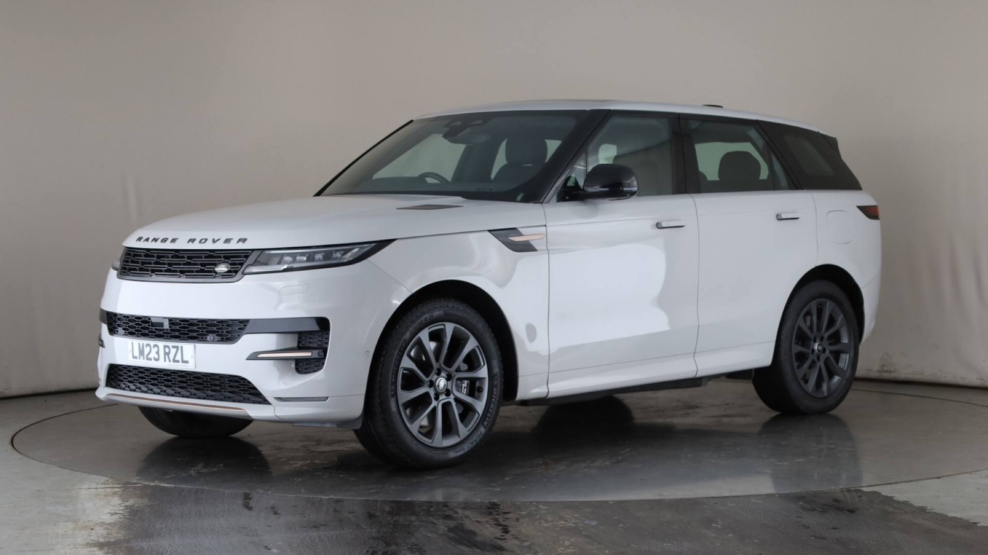 RANGE ROVER SPORT ESTATE 3.0 P440e Dynamic SE 5dr Auto