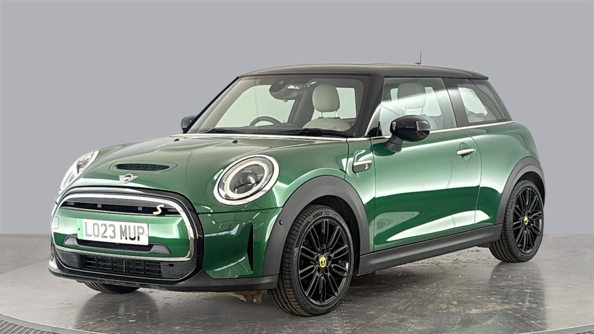 ELECTRIC HATCHBACK 135kW Cooper S Level 3 33kWh 3dr Auto