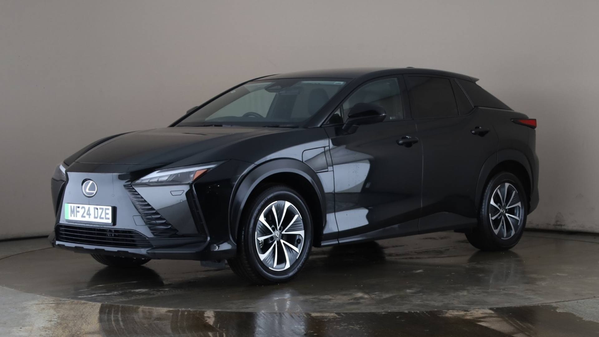 RZ ELECTRIC ESTATE 450e 230kW 71.4 kWh 5dr Auto [Premium Pack]