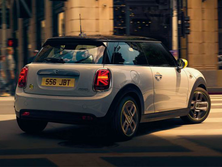 MINI Electric Hatchback 135kW Cooper S 3 33kWh Auto