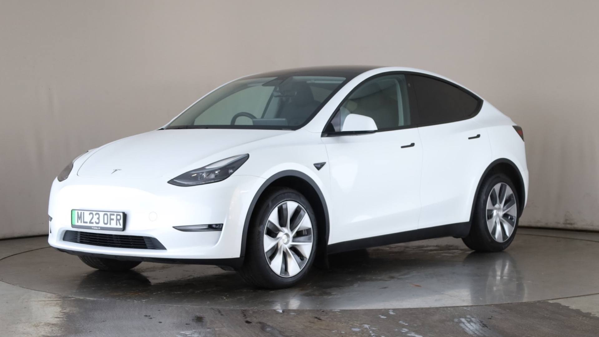 MODEL Y HATCHBACK Long Range AWD 5dr Auto