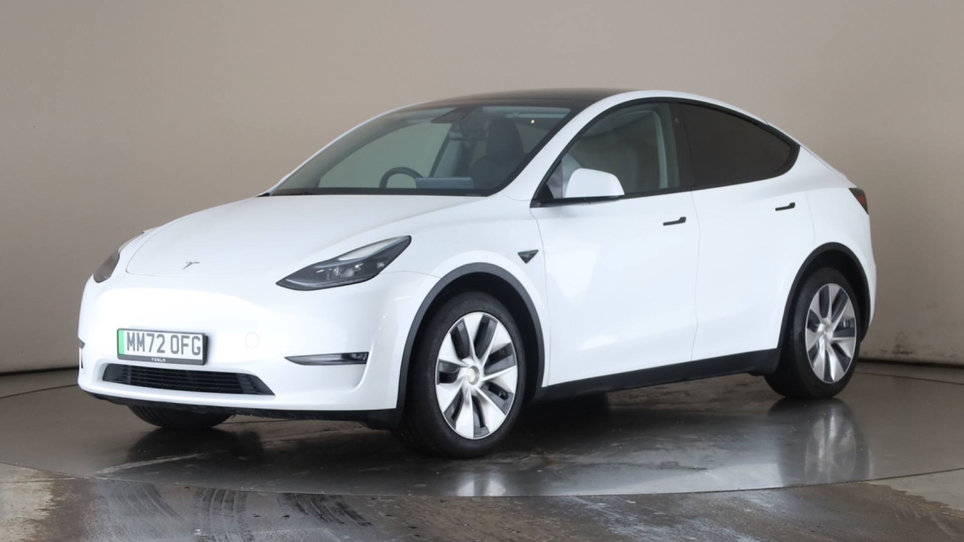 MODEL Y HATCHBACK Long Range AWD 5dr Auto