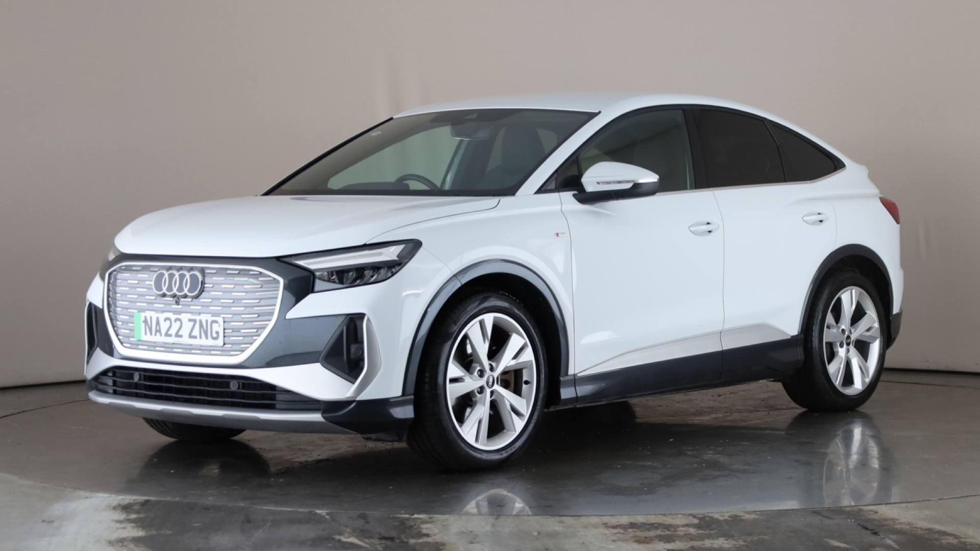 Q4 E-Tron Sportback 5dr S/WagonElec 40 S-Line [82.77kWh] Auto 204ps (2021-  )