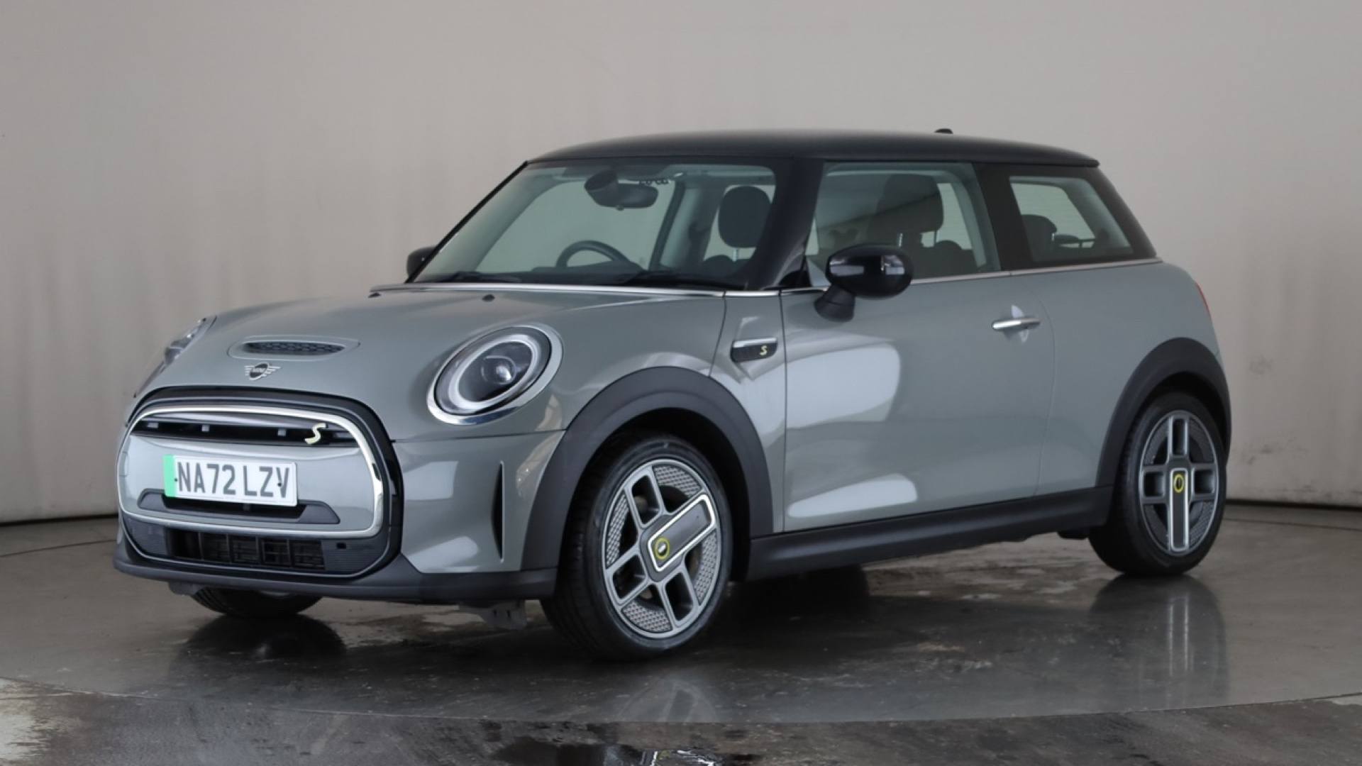 ELECTRIC HATCHBACK 135kW Cooper S Level 1 33kWh 3dr Auto
