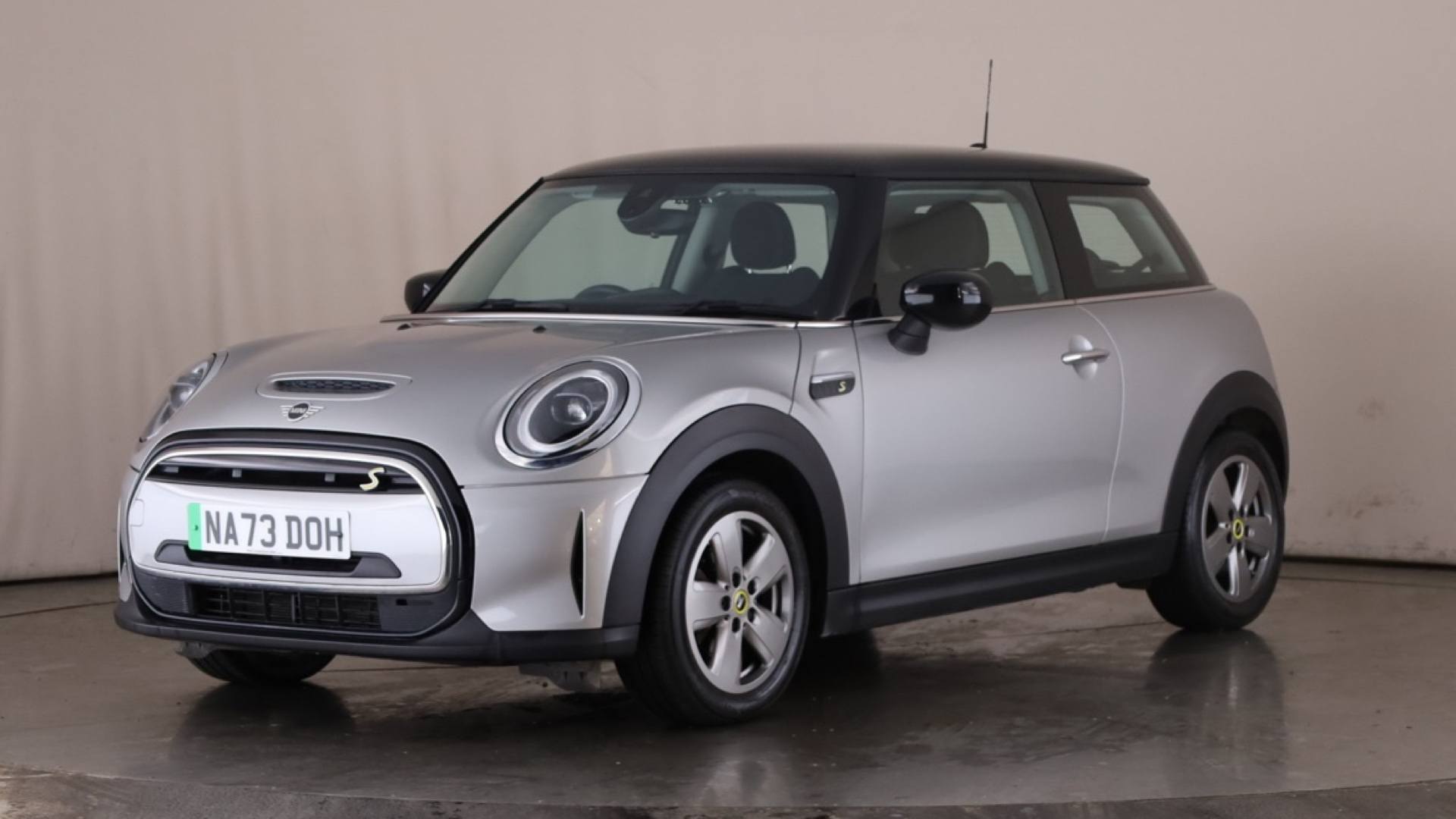 ELECTRIC HATCHBACK 135kW Cooper S Level 1 33kWh 3dr Auto