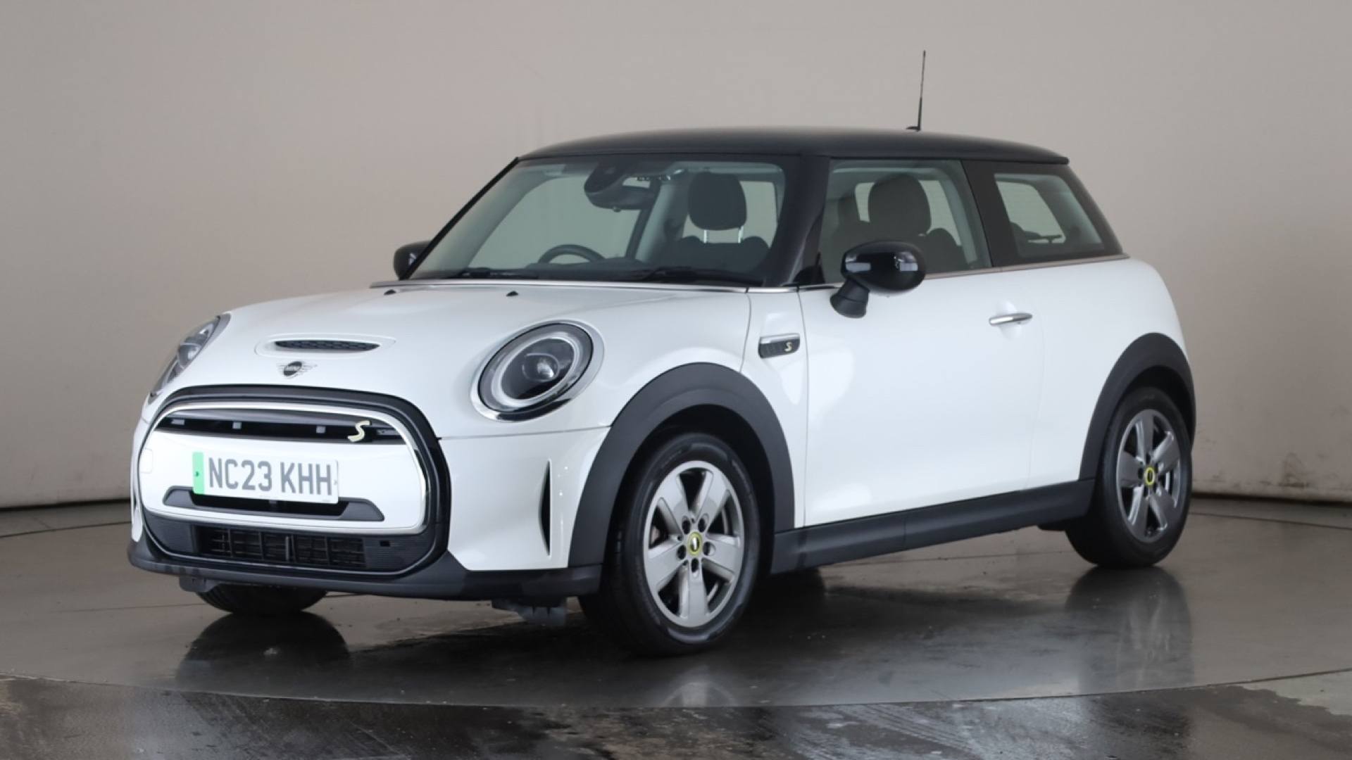 ELECTRIC HATCHBACK 135kW Cooper S Level 1 33kWh 3dr Auto