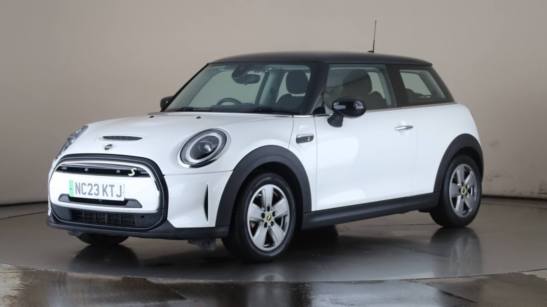 ELECTRIC HATCHBACK 135kW Cooper S Level 1 33kWh 3dr Auto