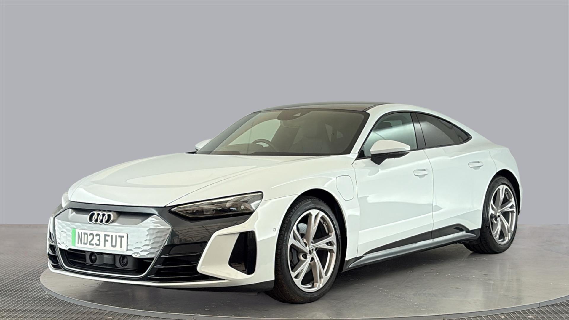 E-TRON GT SALOON 390kW Quattro 93kWh 4dr Auto [C+S]