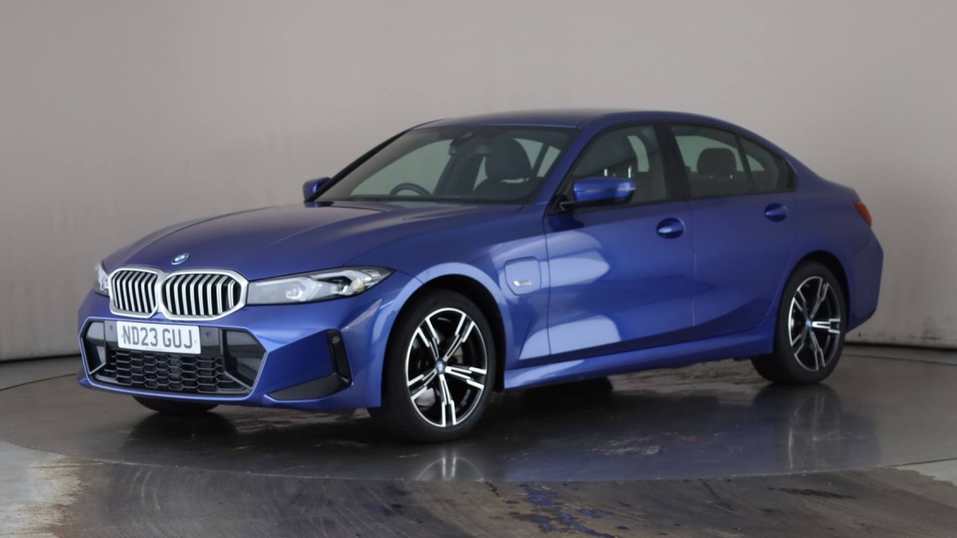 3 SERIES SALOON 330e M Sport 4dr Step Auto