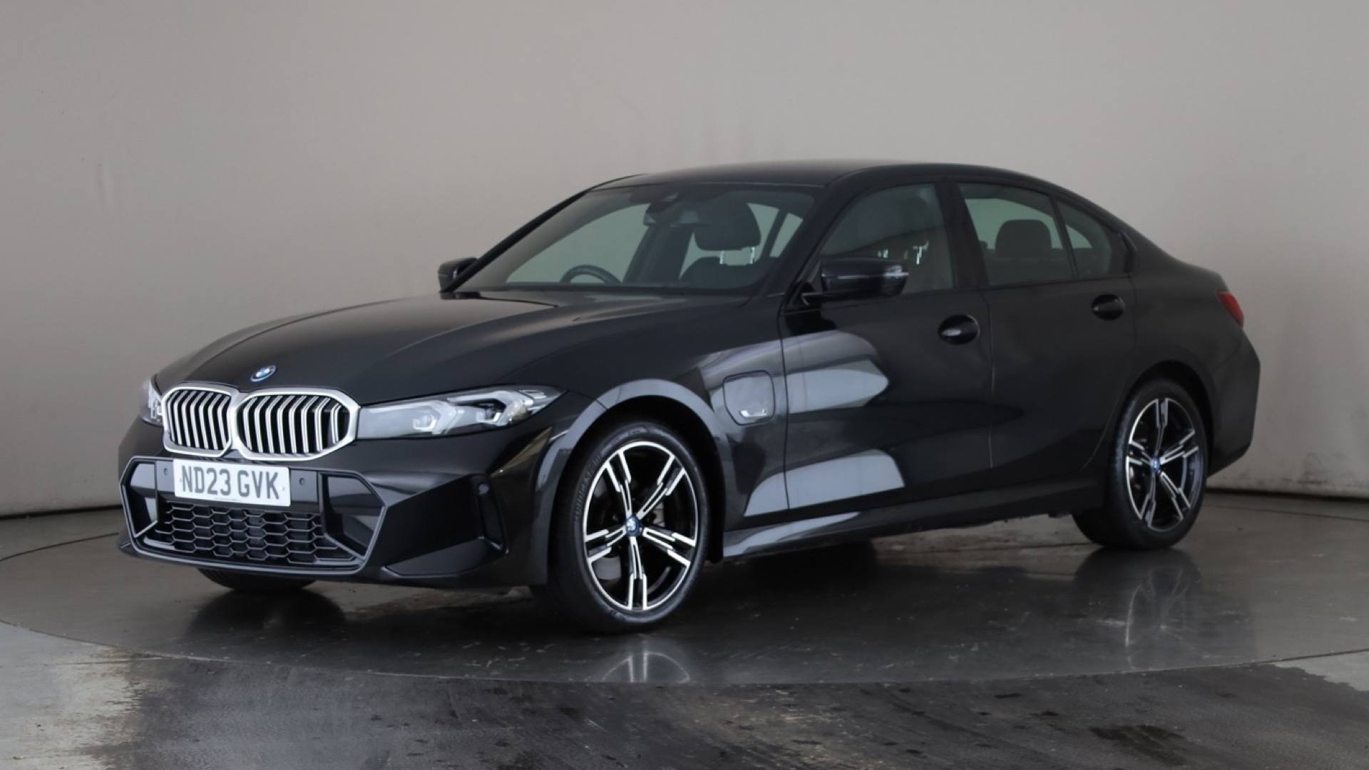 3 SERIES SALOON 330e M Sport 4dr Step Auto