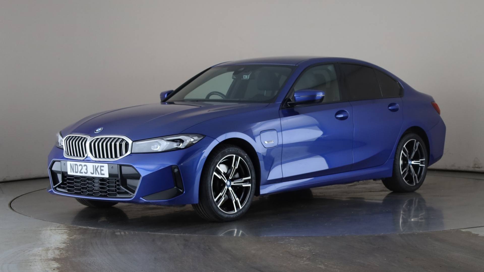 3 SERIES SALOON 330e M Sport 4dr Step Auto