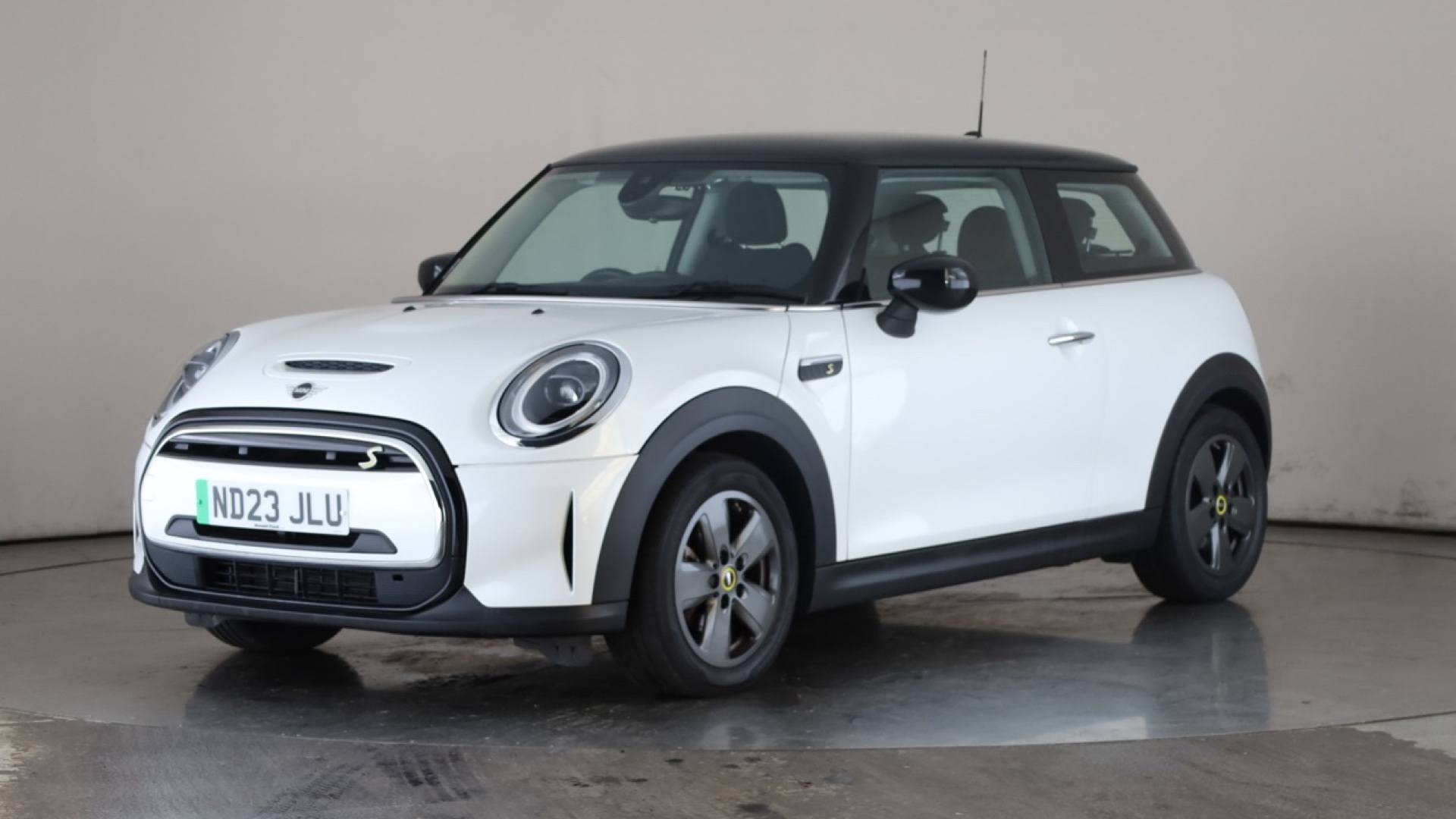ELECTRIC HATCHBACK 135kW Cooper S Level 1 33kWh 3dr Auto