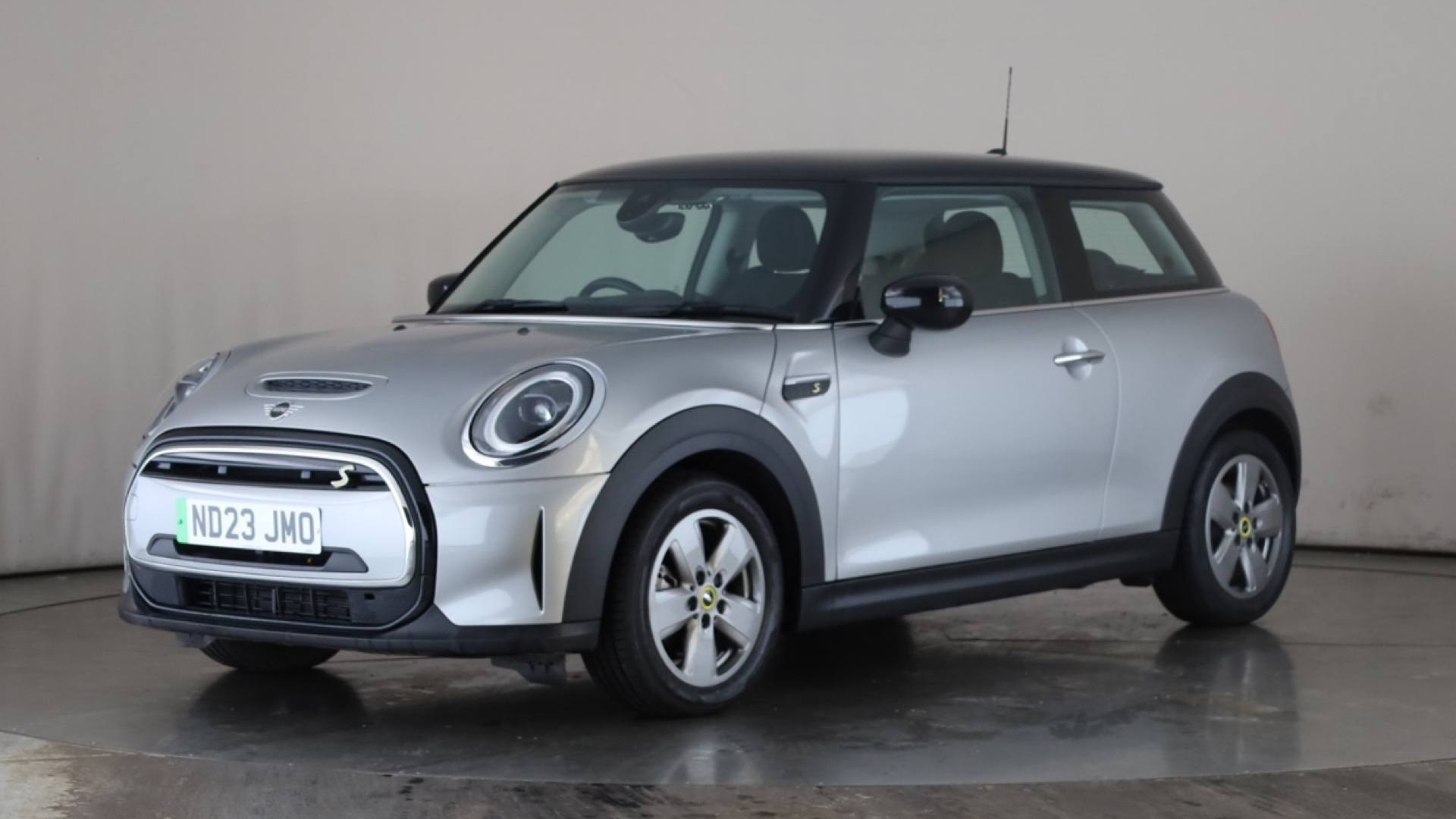 ELECTRIC HATCHBACK 135kW Cooper S Level 1 33kWh 3dr Auto