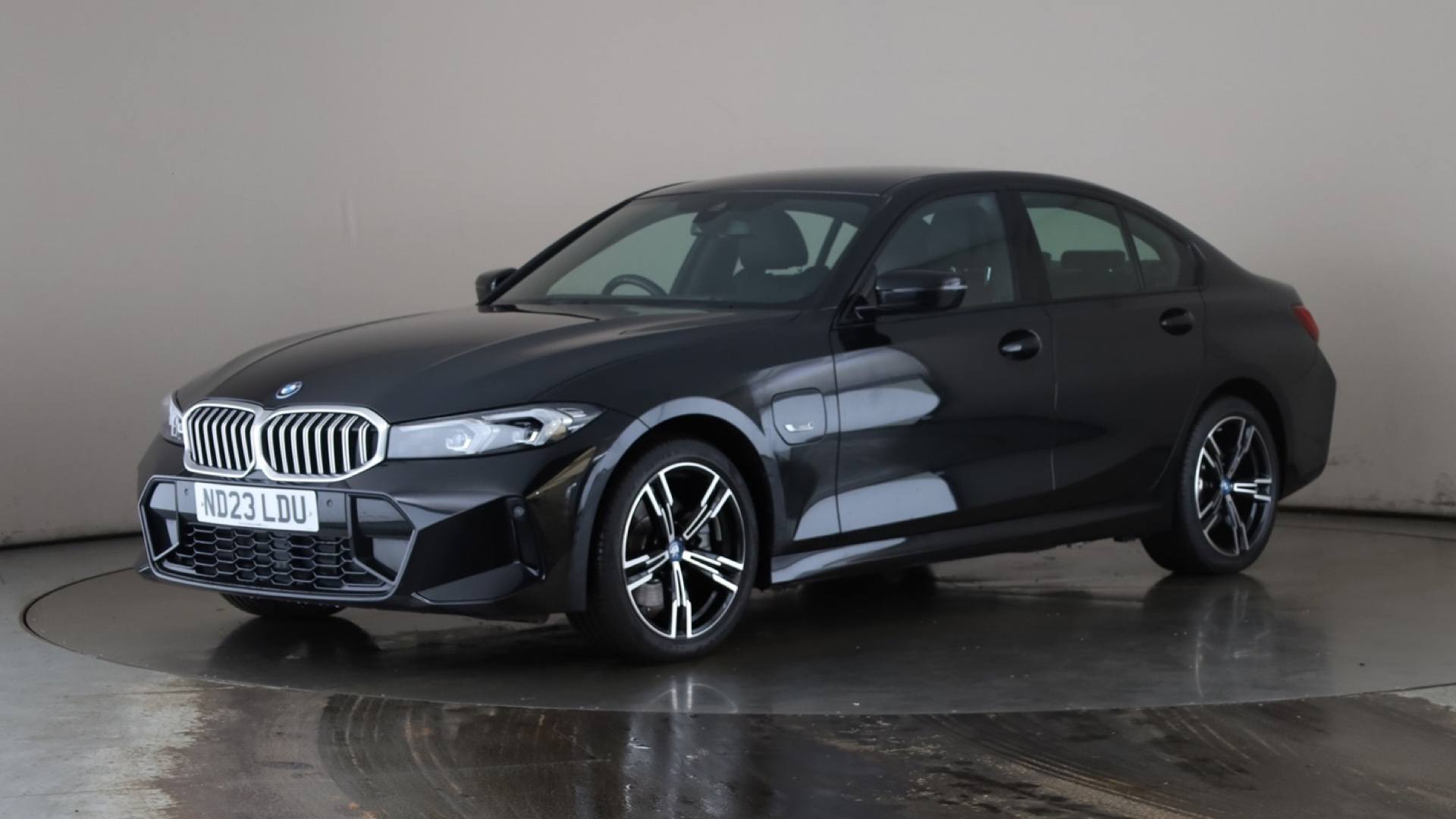 3 SERIES SALOON 330e M Sport 4dr Step Auto