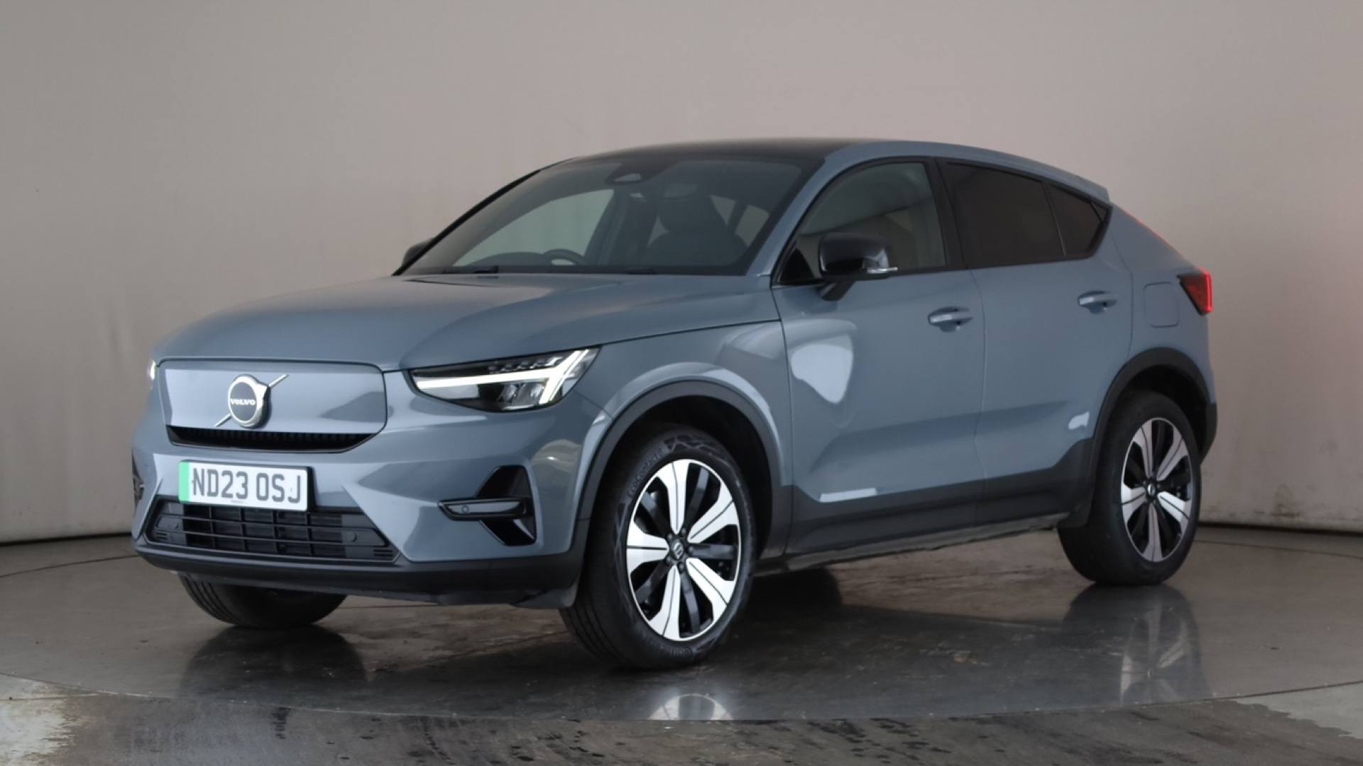 C40 ESTATE 170kW Recharge Core 69kWh 5dr Auto