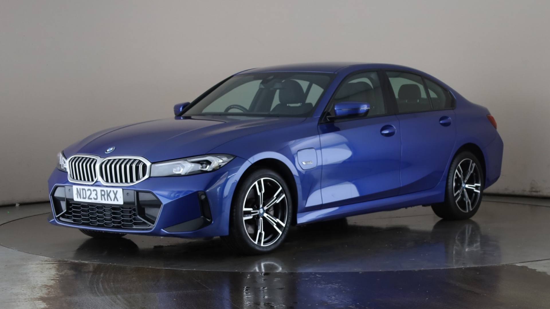 3 SERIES SALOON 330e M Sport 4dr Step Auto