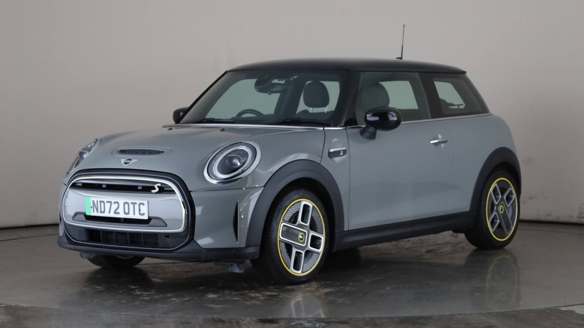ELECTRIC HATCHBACK 135kW Cooper S Level 2 33kWh 3dr Auto