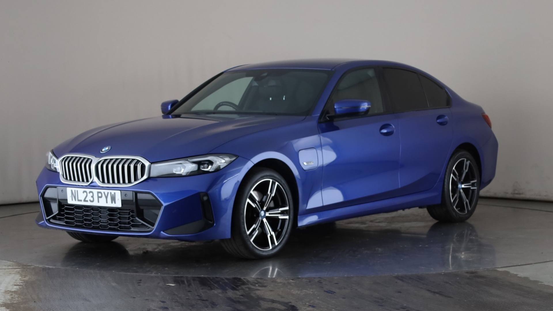 3 SERIES SALOON 330e M Sport 4dr Step Auto