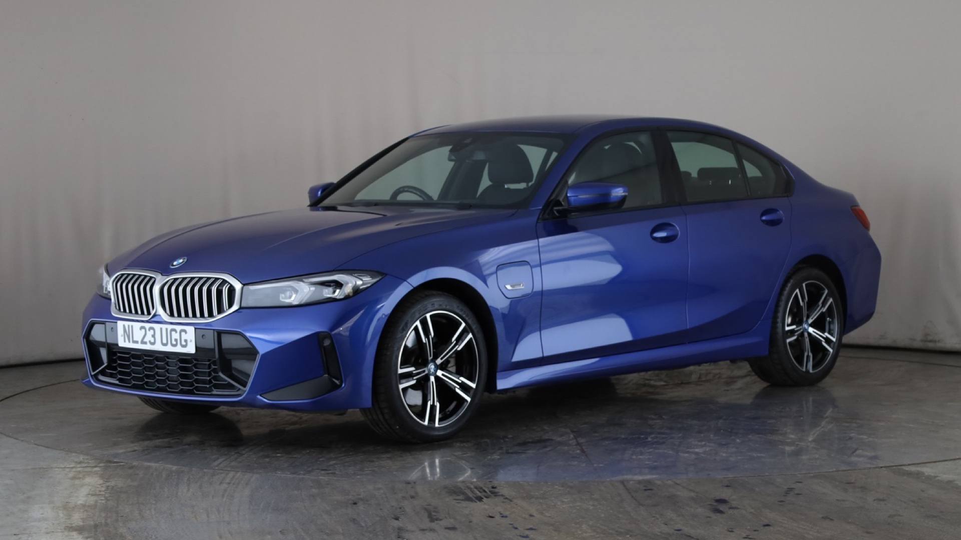 3 SERIES SALOON 330e M Sport 4dr Step Auto