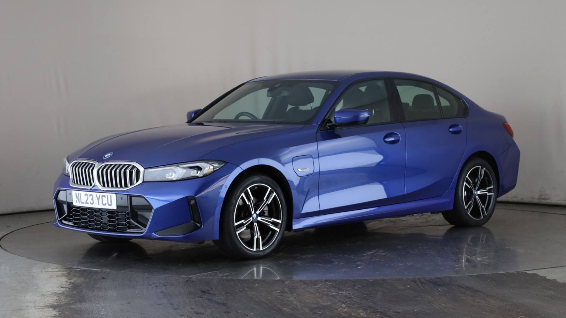 3 SERIES SALOON 330e M Sport 4dr Step Auto