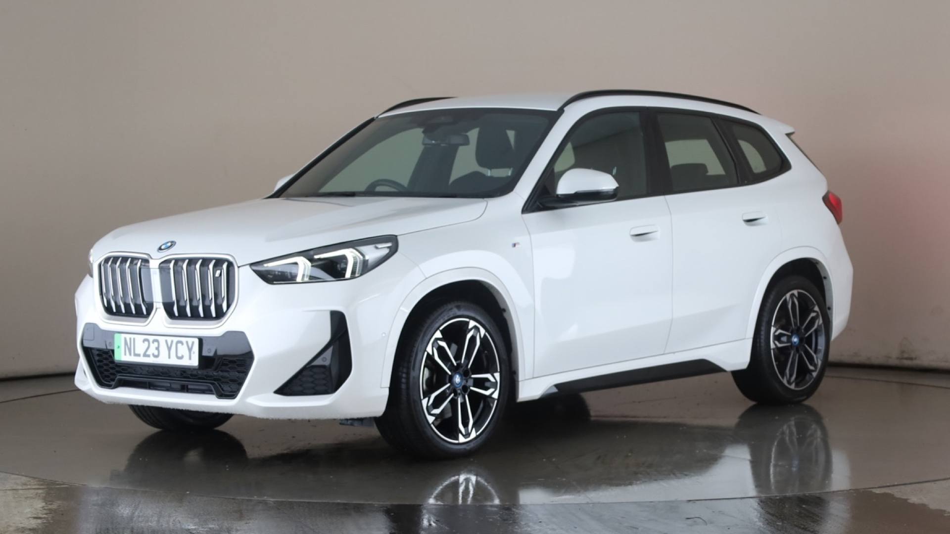 iX1 ELECTRIC ESTATE 230kW xDrive30 M Sport 65kWh 5dr Auto [22kWCh]