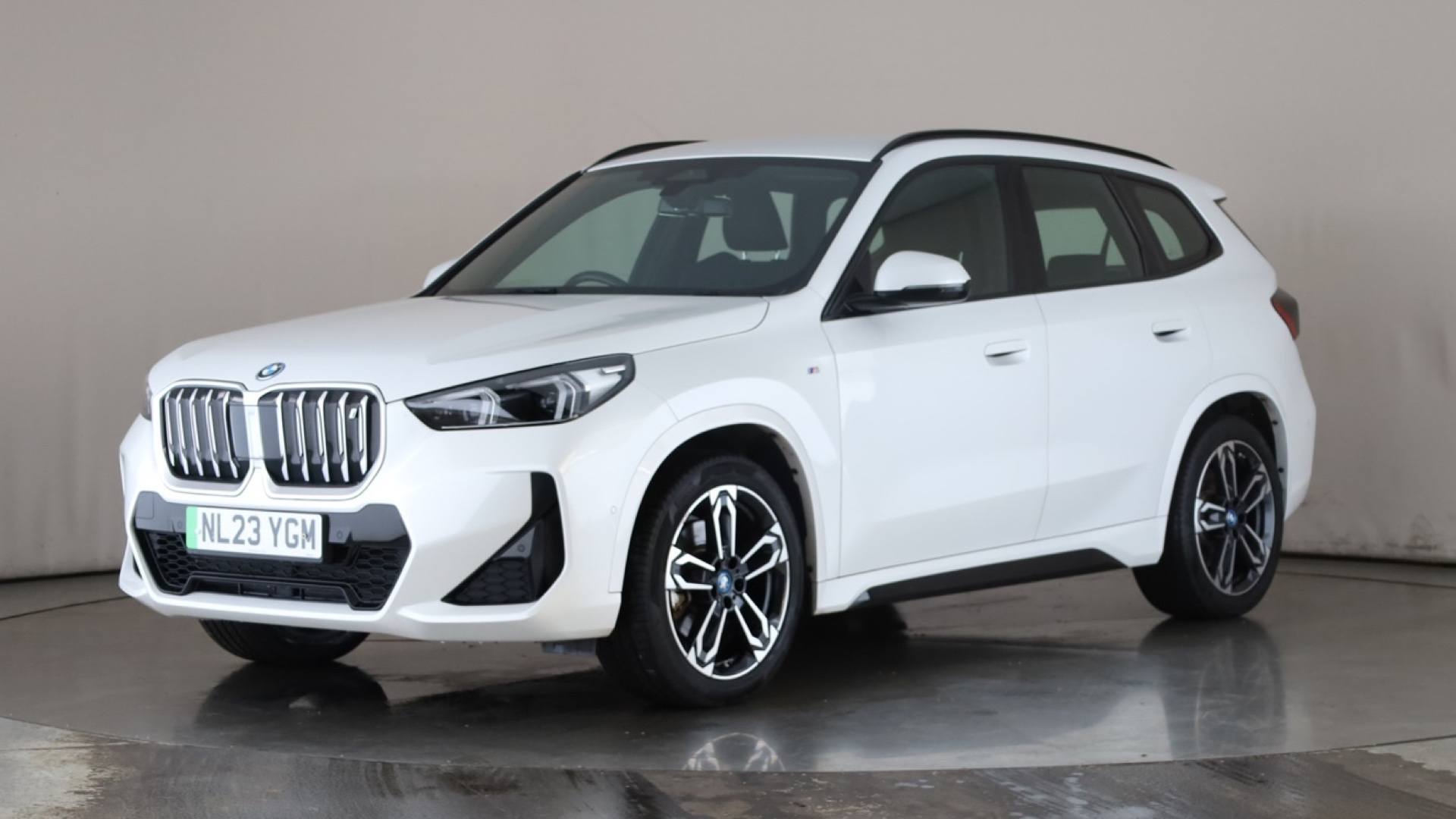 iX1 ELECTRIC ESTATE 230kW xDrive30 M Sport 65kWh 5dr Auto [22kWCh]