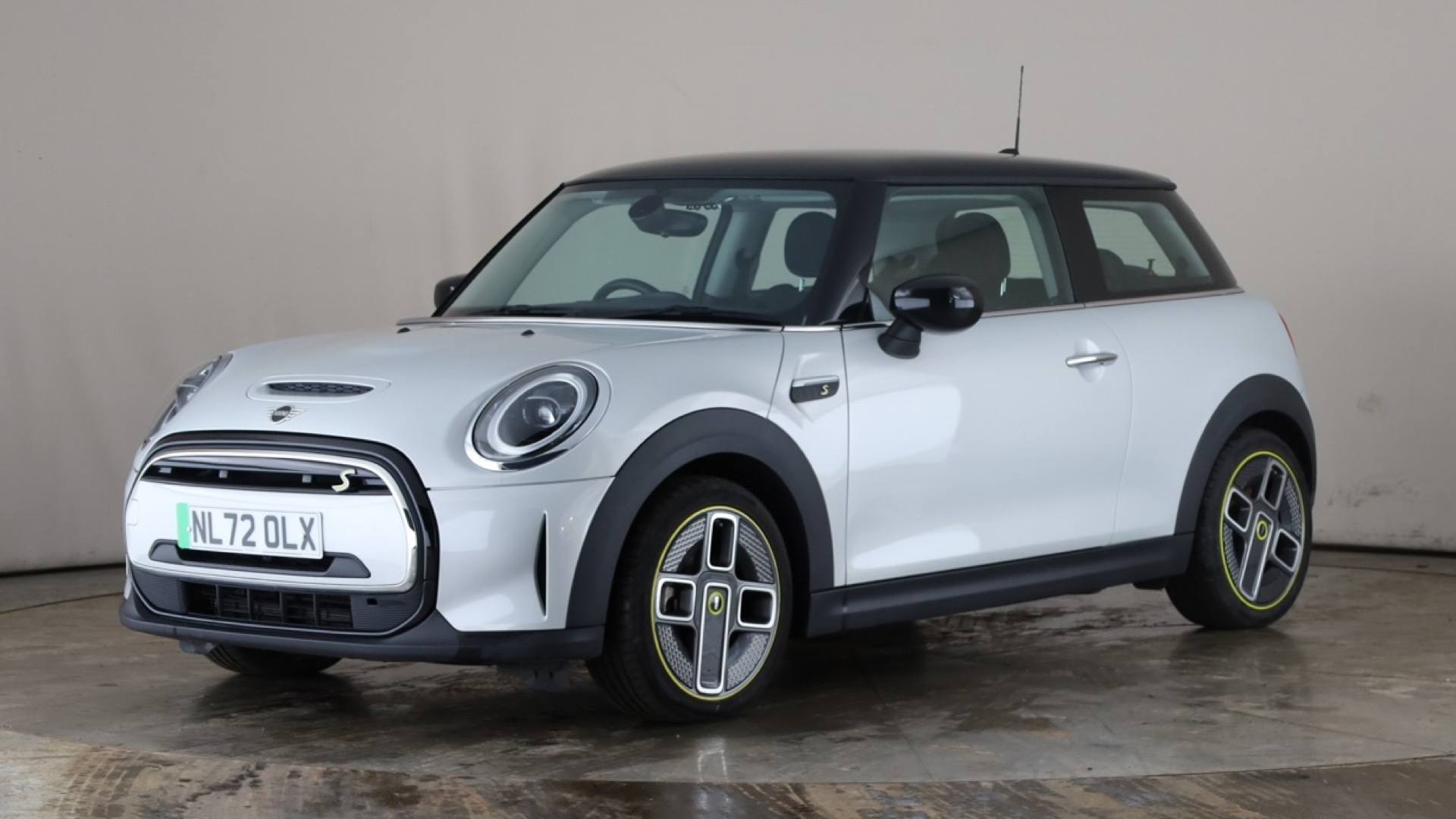ELECTRIC HATCHBACK 135kW Cooper S Level 1 33kWh 3dr Auto