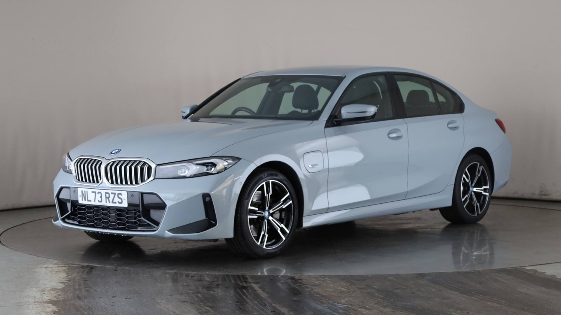 3 SERIES SALOON 330e M Sport 4dr Step Auto