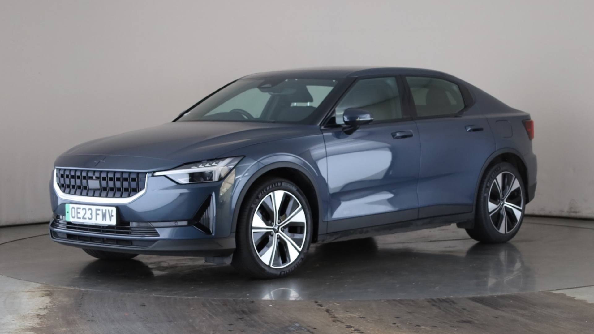 2 FASTBACK 170kW 69kWh Standard Range SM [Plus] 5dr Auto