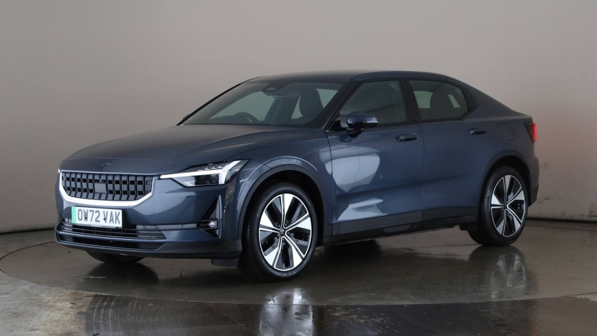 2 FASTBACK 170kW 69kWh Standard Range SM [Pilot] 5dr Auto