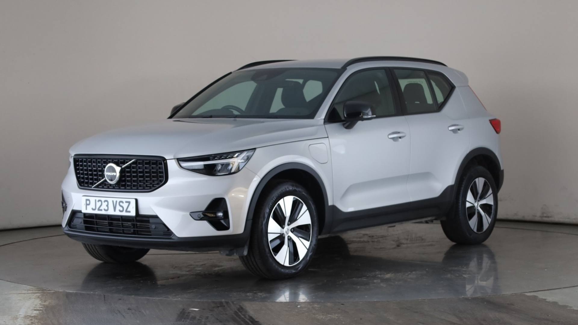 XC40 ESTATE 1.5 T4 Recharge PHEV Plus Dark 5dr Auto