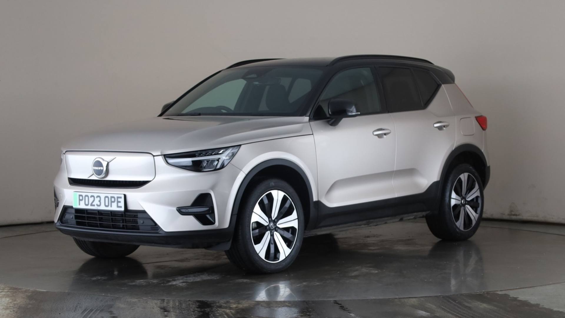 XC40 ELECTRIC ESTATE 170kW Recharge Core 69kWh 5dr Auto