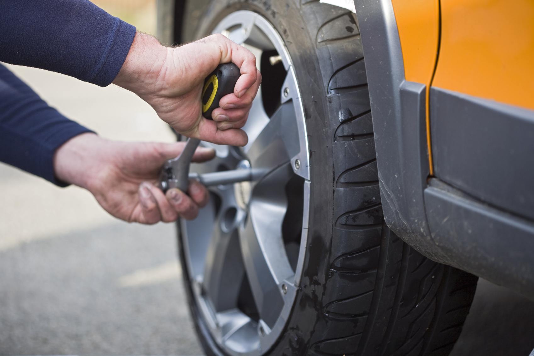 Replacing the Tyres on a Lease Vehicle Replacing the Tyres on a Lease Vehicle
