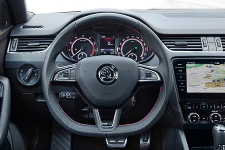 The new Skoda Octavia vRS 245 steering wheel jpg